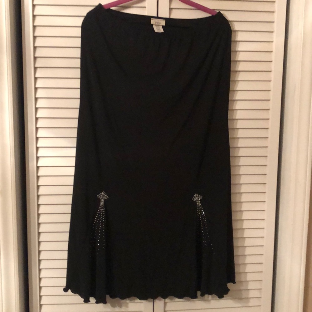YABES DESIGNER SKIRT